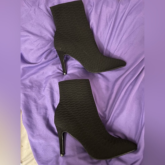 NWOT Black Heeled Boot - Picture 2 of 6